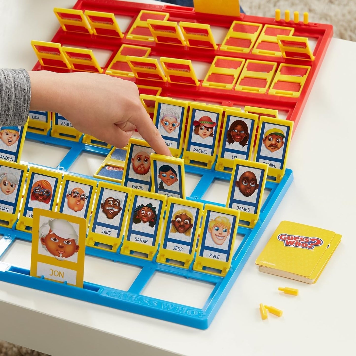 Hasbro Guess Who Original Classic Guessing Board Games for Kids 6Y+, Multicolour