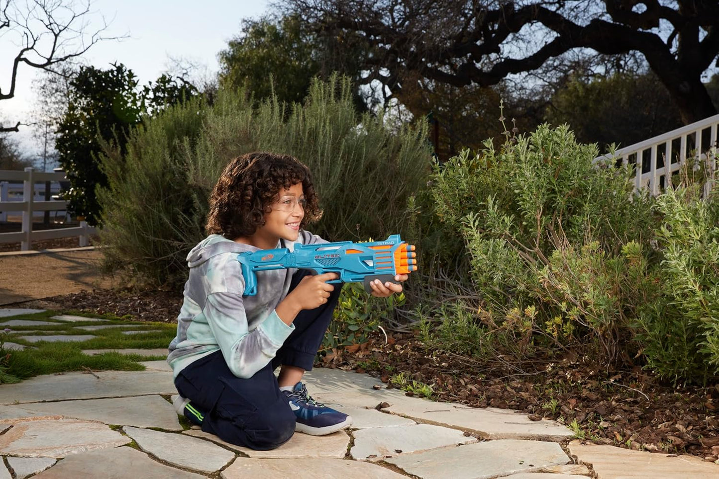 Nerf Elite 2.0 Tetrad QS-4 Blaster, 4 Elite Darts, 4-Barrel Blasting, Tactical Rail for Customizing Capability, Multicolor