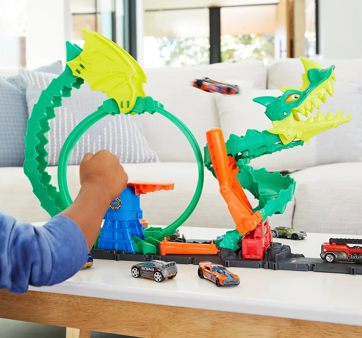 Hot Wheels Dragon Drive Firefight