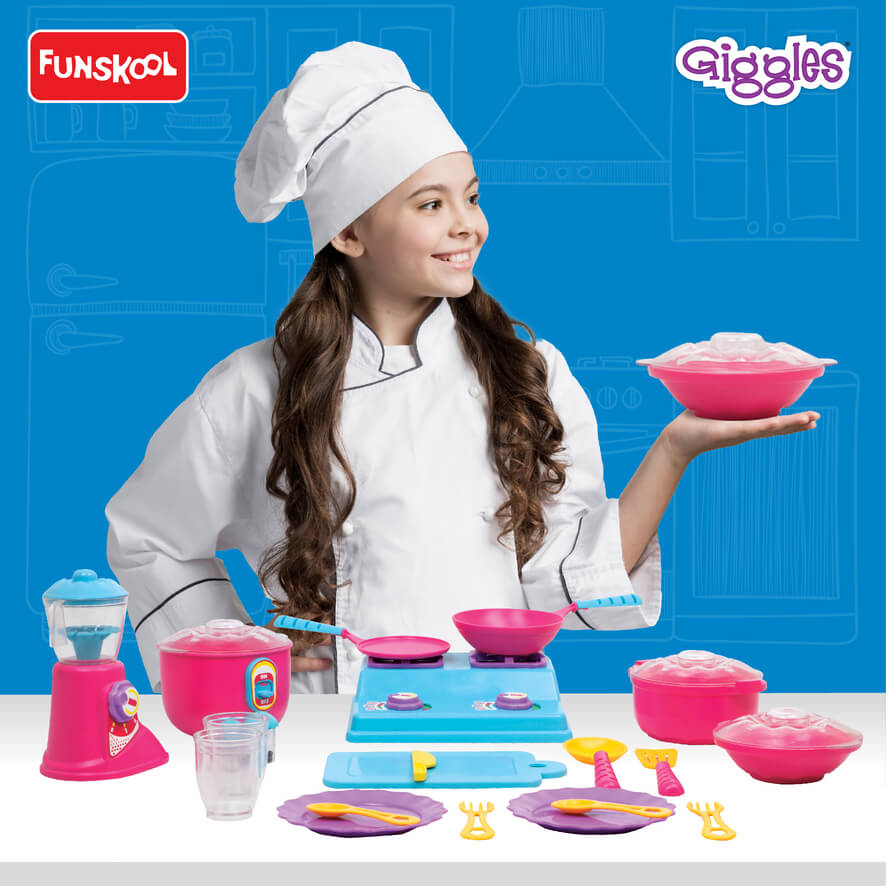 Giggles Funskool Complete Kithcen Playset, Realistic Pretend Cooking Toy for Kids, Encourages Learning & Development, Fun Activity for Babies, Gift Set for Girls, Age 3+ Years
