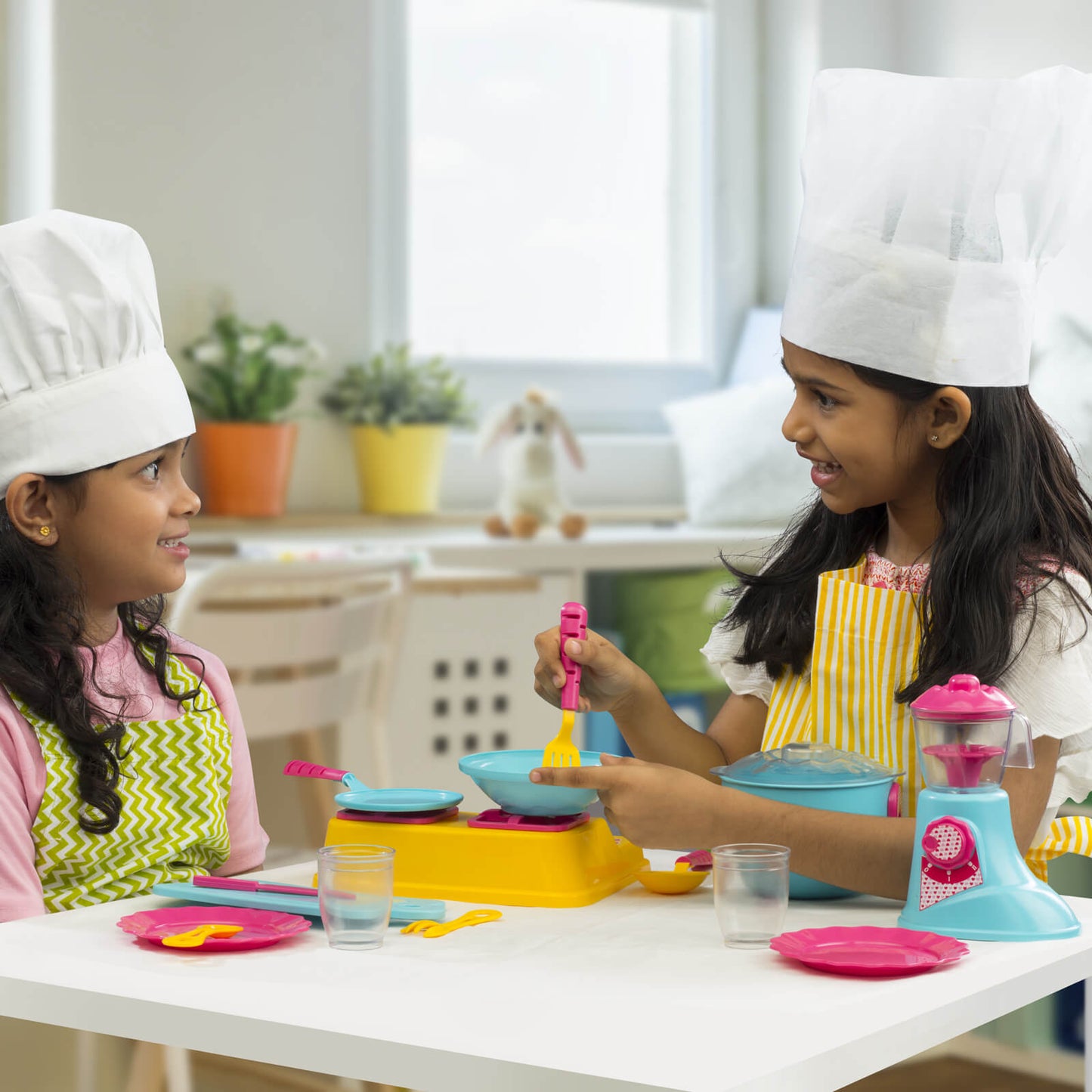 Giggles Funskool Complete Kithcen Playset, Realistic Pretend Cooking Toy for Kids, Encourages Learning & Development, Fun Activity for Babies, Gift Set for Girls, Age 3+ Years
