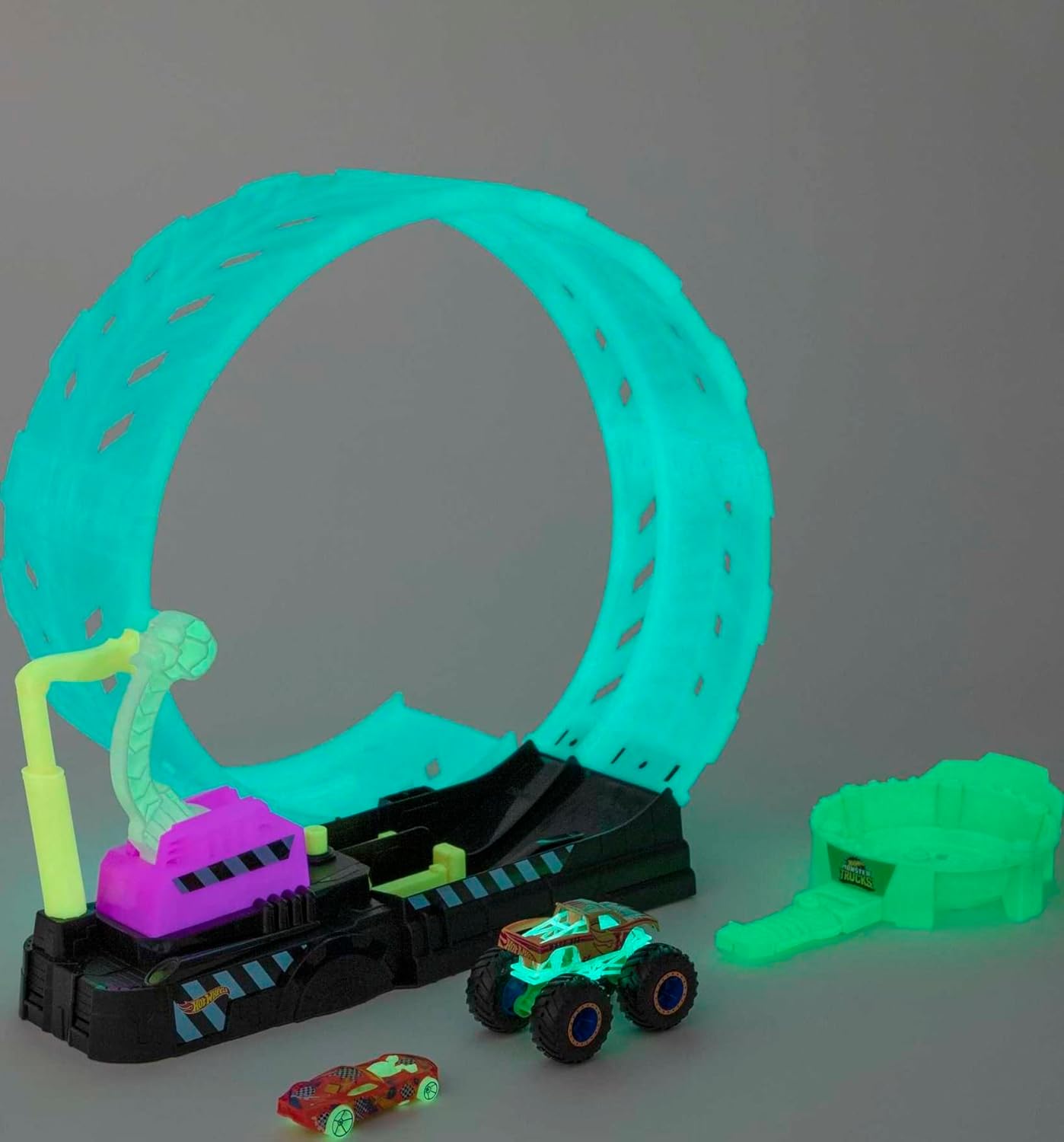 Hot Wheels® Monster Trucks Glow in The Dark Epic Loop Challenge™ Playset with Launcher, Ramp & Giant Loop, Includes 1 1:64 Scale Die-Cast Truck & 1 Car, Toy Gift for Kids 4 to 8 Years Old