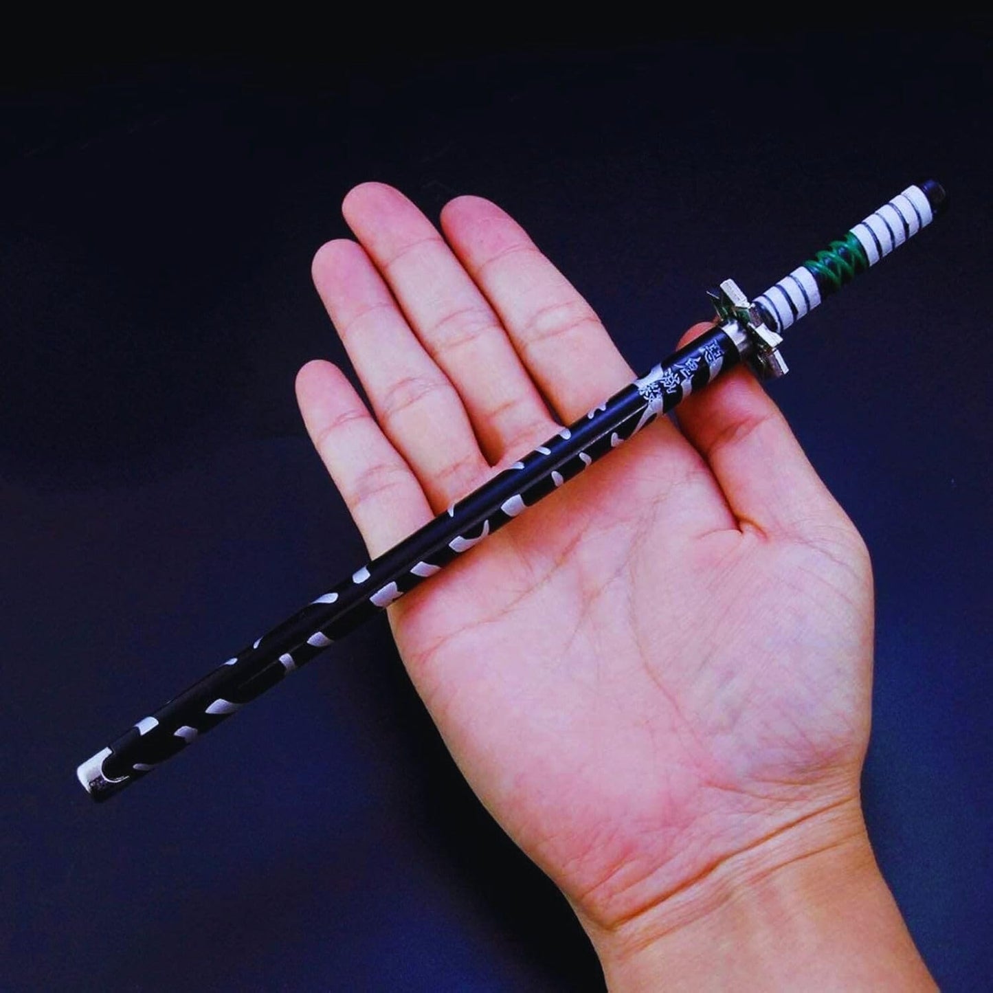 Desi Festival® - Samurai Sword Pen| Katana Model| Anime Signature Ballpoint Pen| Zinc Alloy metal 8 Inches| 1 Pen Refill and Box packing| Action Figure Collection Kids (Mitsuri)