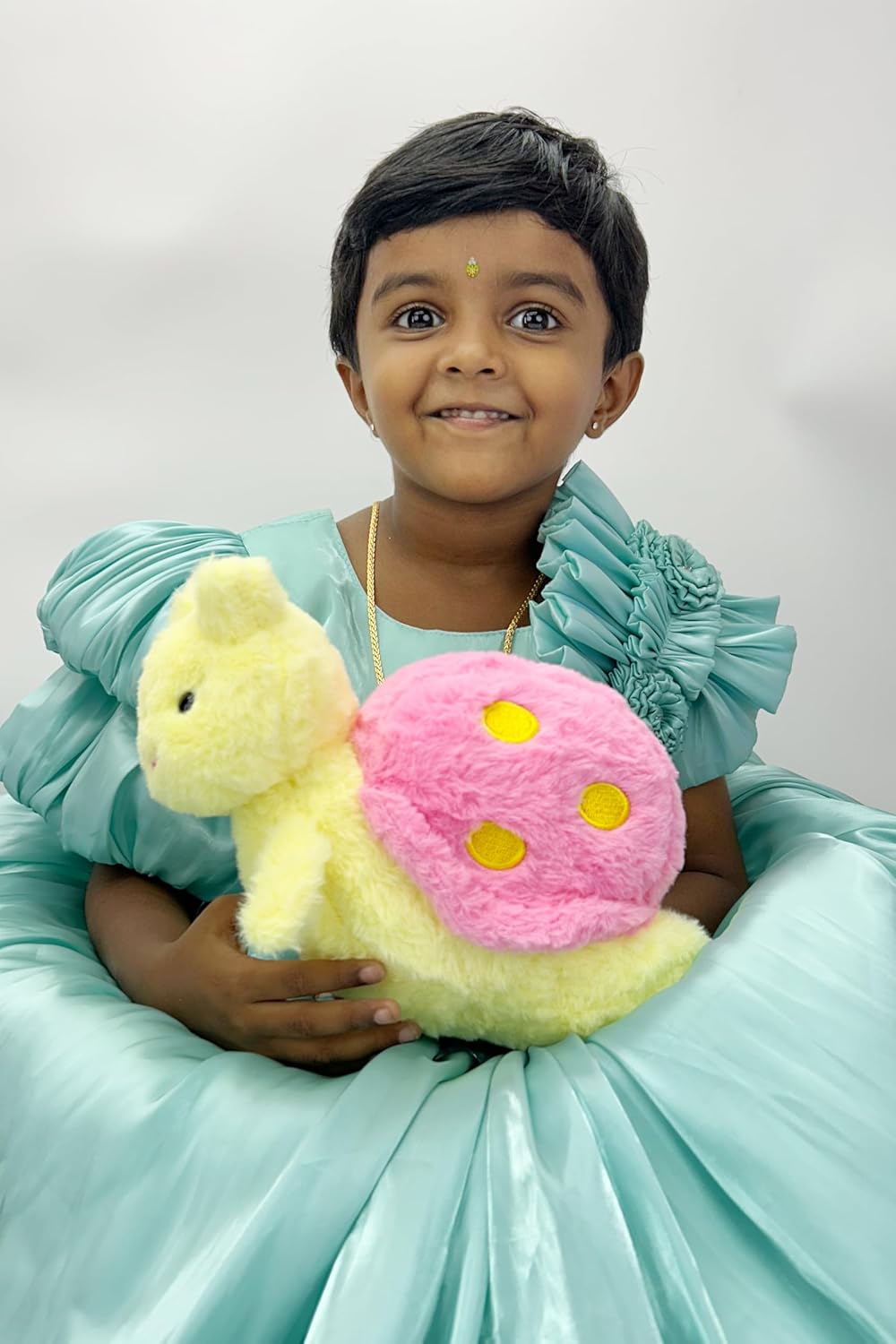 Cute Snail Soft Toy – 20cm Plush Stuffed Animal for Kids, Yellow with Pink Shell – Ultra-Soft Cuddly Toy for Girls, Babies & Gift Purposes