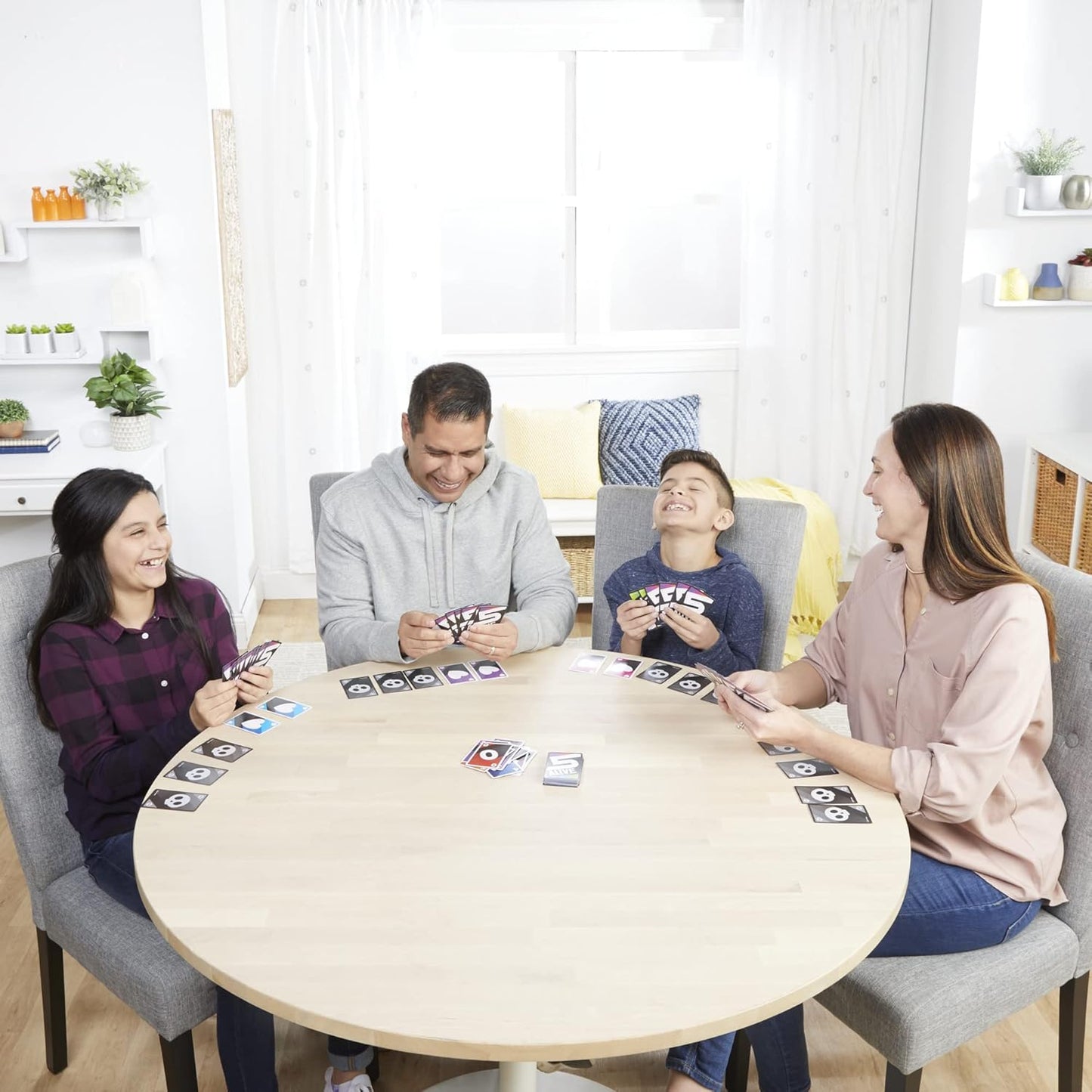 Hasbro Gaming 5 Alive Card Game, Fast-Paced Kids Game, Easy to Learn, Fun Family Game