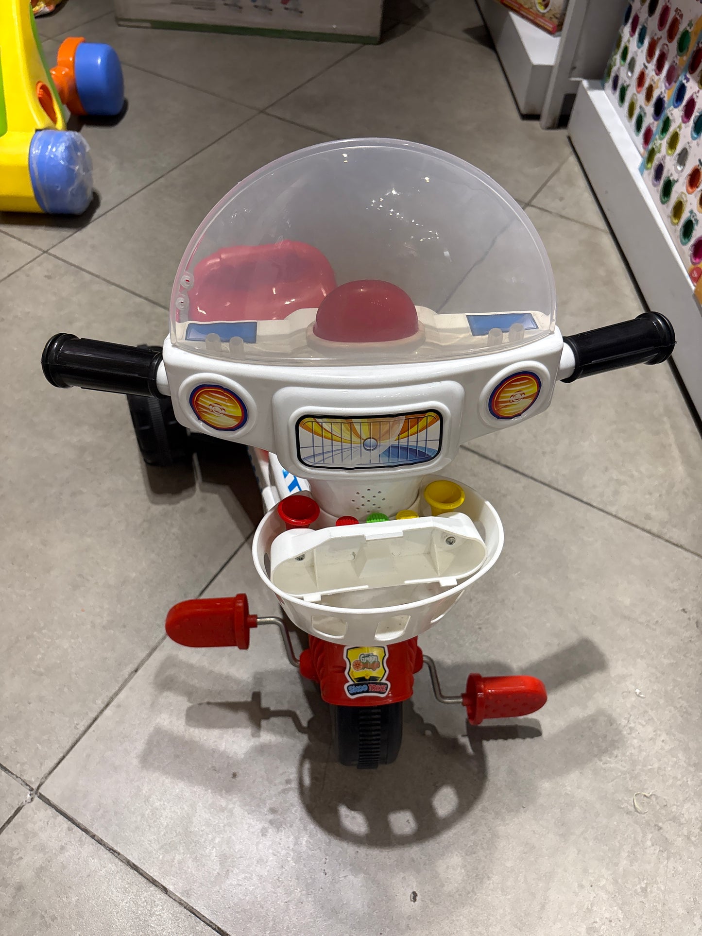 SP14803 GREEN ORANGE SKOO TRIKE RED COLOUR