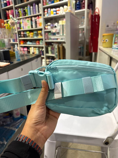 Lululemon Everywhere Belt Bag