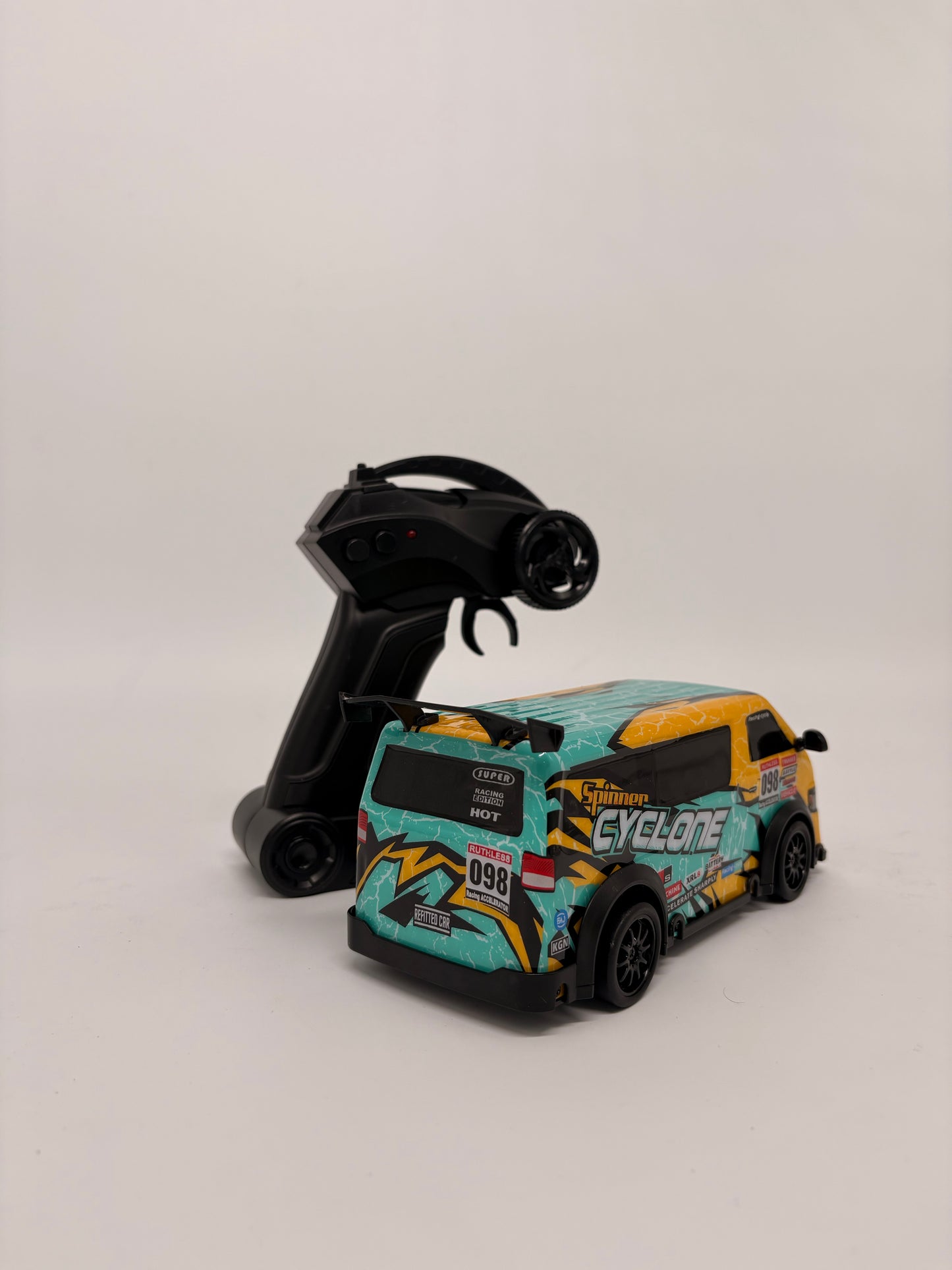 Racing Van 1:18 Remote Control Drift Car