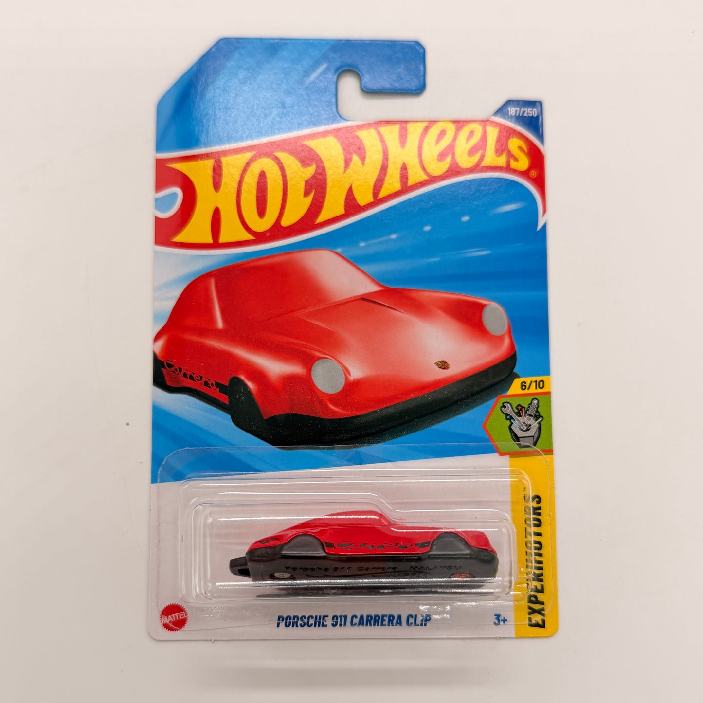 Hot Wheels 1:64 Die-Cast Set of 4 - Bentley Continental GT3, Porsche 911 Carrera Clip, T-Rex Transporter, RD-06