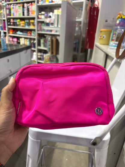 Lululemon Everywhere Belt Bag