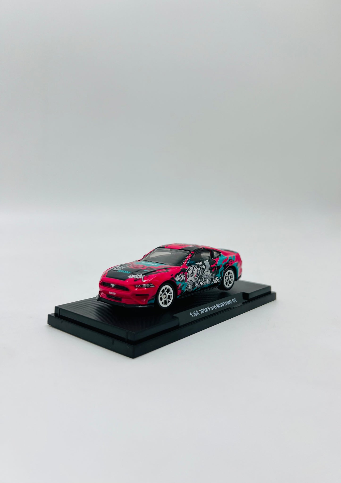 CCA Original Premium Acrylic Box 1:64 Die Cash Scale Model Car