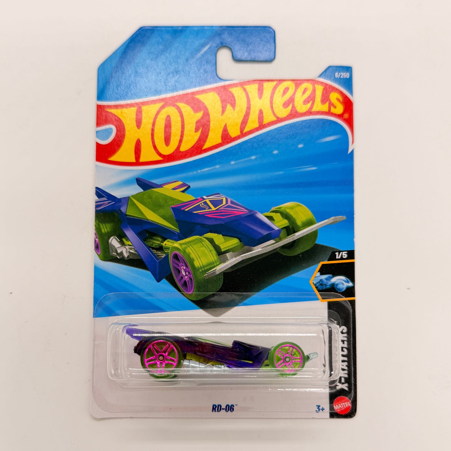 Hot Wheels 1:64 Die-Cast Set of 4 - Bentley Continental GT3, Porsche 911 Carrera Clip, T-Rex Transporter, RD-06
