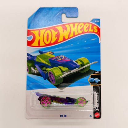 Hot Wheels 1:64 Die-Cast Set of 4 - Bentley Continental GT3, Porsche 911 Carrera Clip, T-Rex Transporter, RD-06
