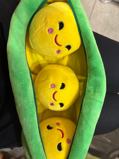 Mutter or pea Soft Toy 50cm with smiley small soft toy balls inside