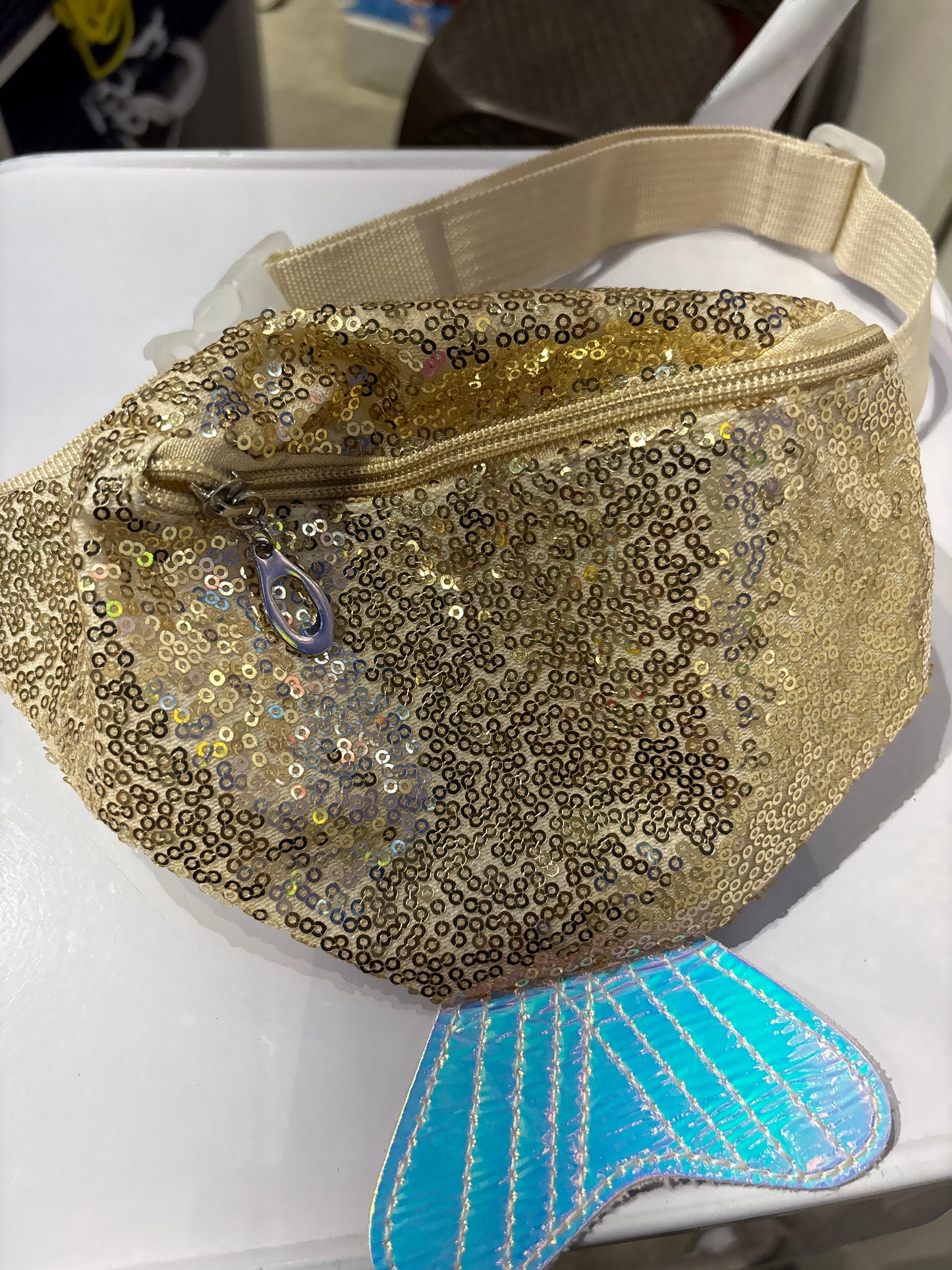 CALLARON Girl's Fashionable Sequin Chest Bag Mermaid Boys and Girls Fanny Pack Adorable Cartoon Design Sparkling Accents for Outings