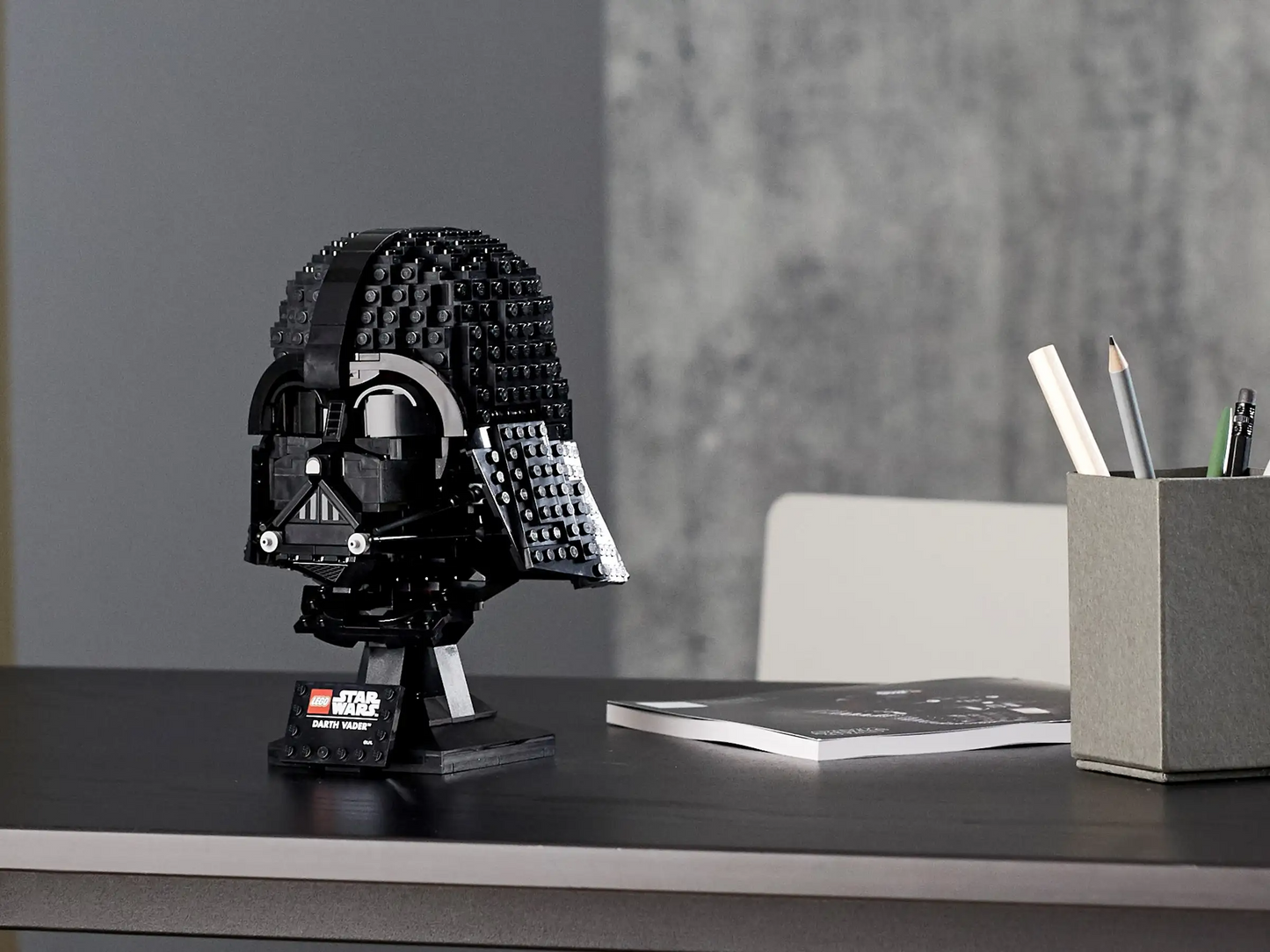 LEGO Star Wars Darth Vader Helmet 75304 - 834 Piece Collectible Set