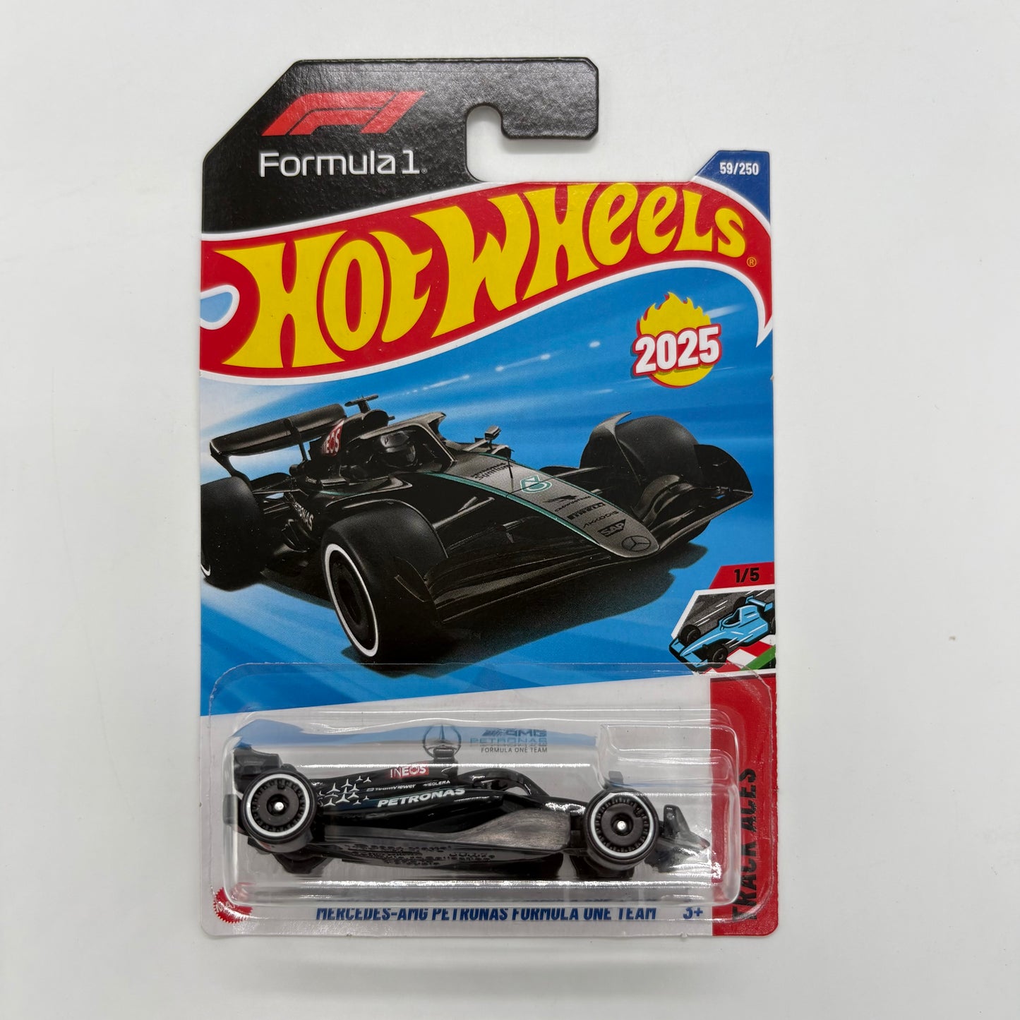 Hot Wheels Set of 4 - Mercedes-AMG Petronas Formula One Team, Draggin Wagon, Hot Wheengs, Disney Steamboat 1:64 Die-Cast