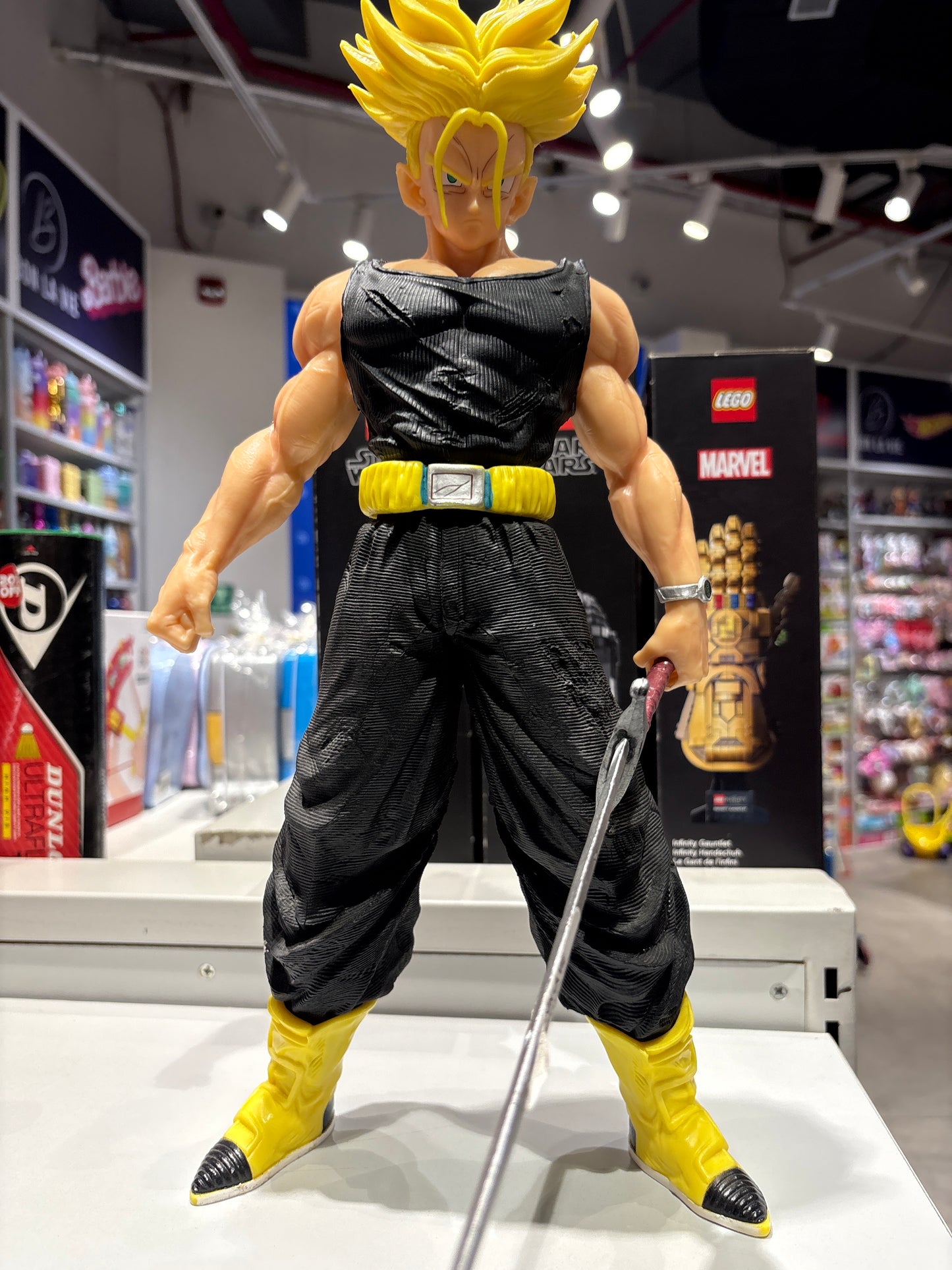 DBZ Future Trunks Super Saiyan Figure 45 cm