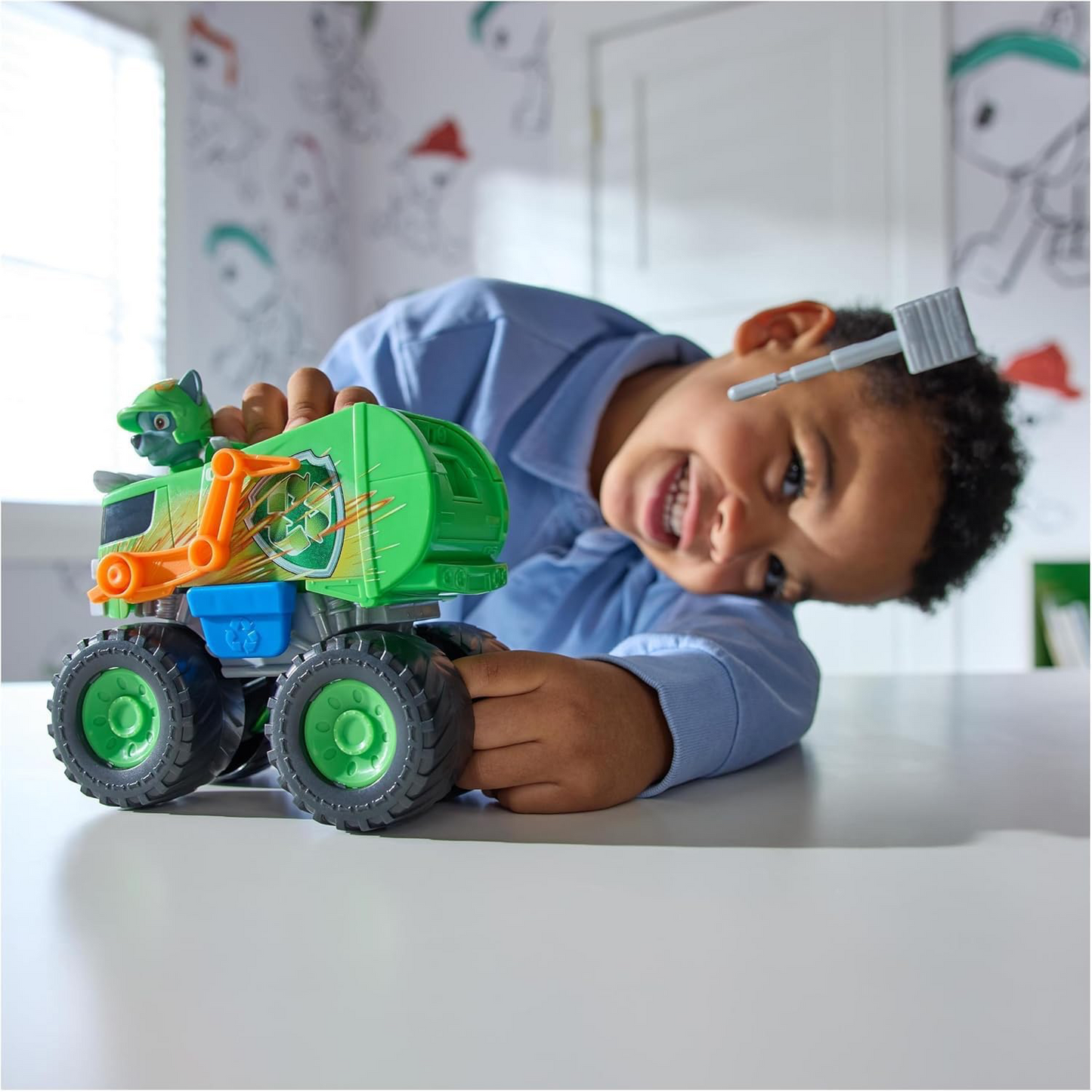 Funskool Paw  Patrol Rocky Rescue Wheels Recycle Truck