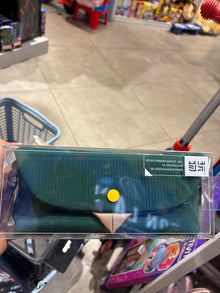 WPC123 Wow Pouch Clutch Style Organizer