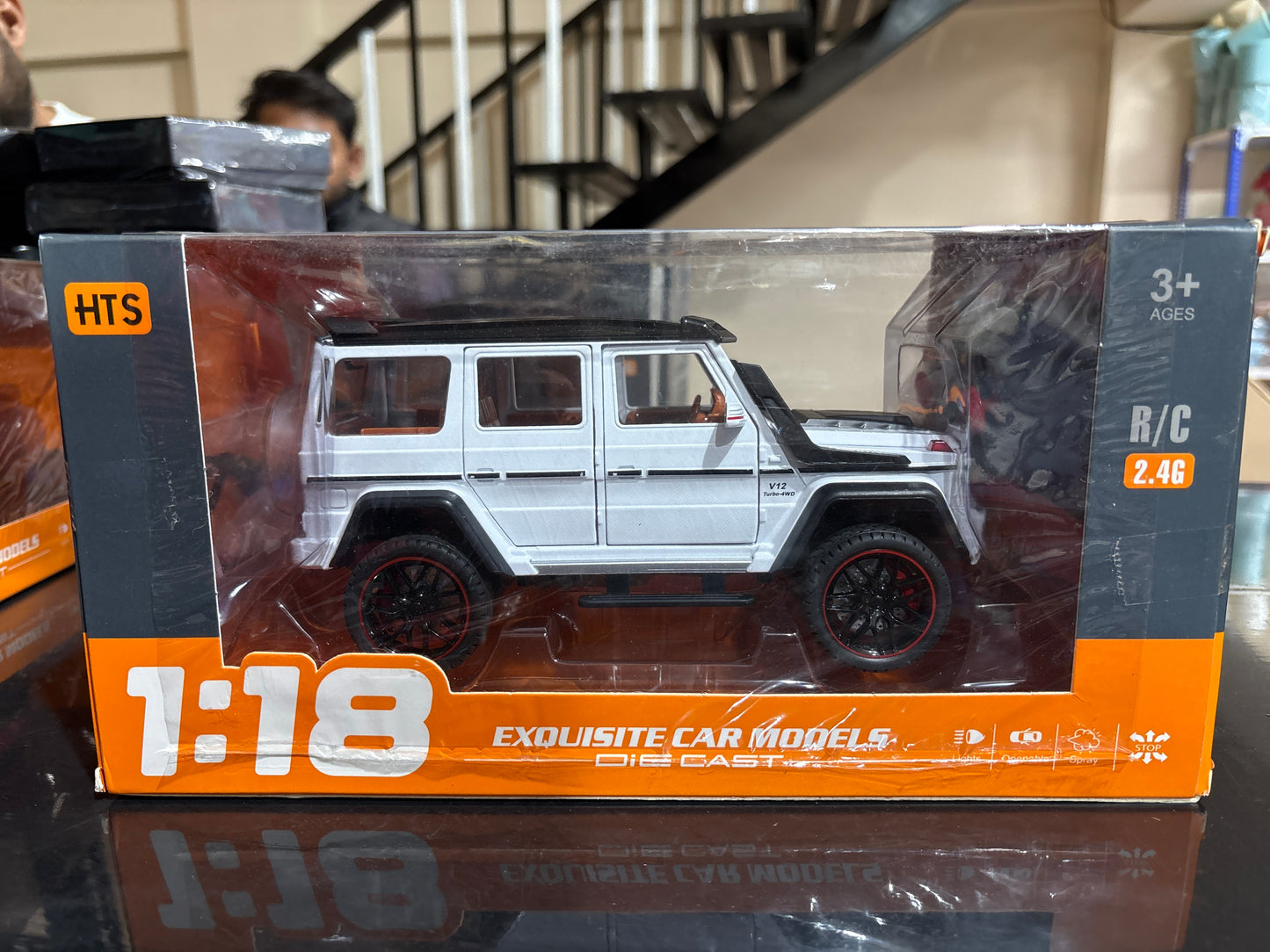 Mercedes G Wagon Die Cast Remote Control Car 1:18