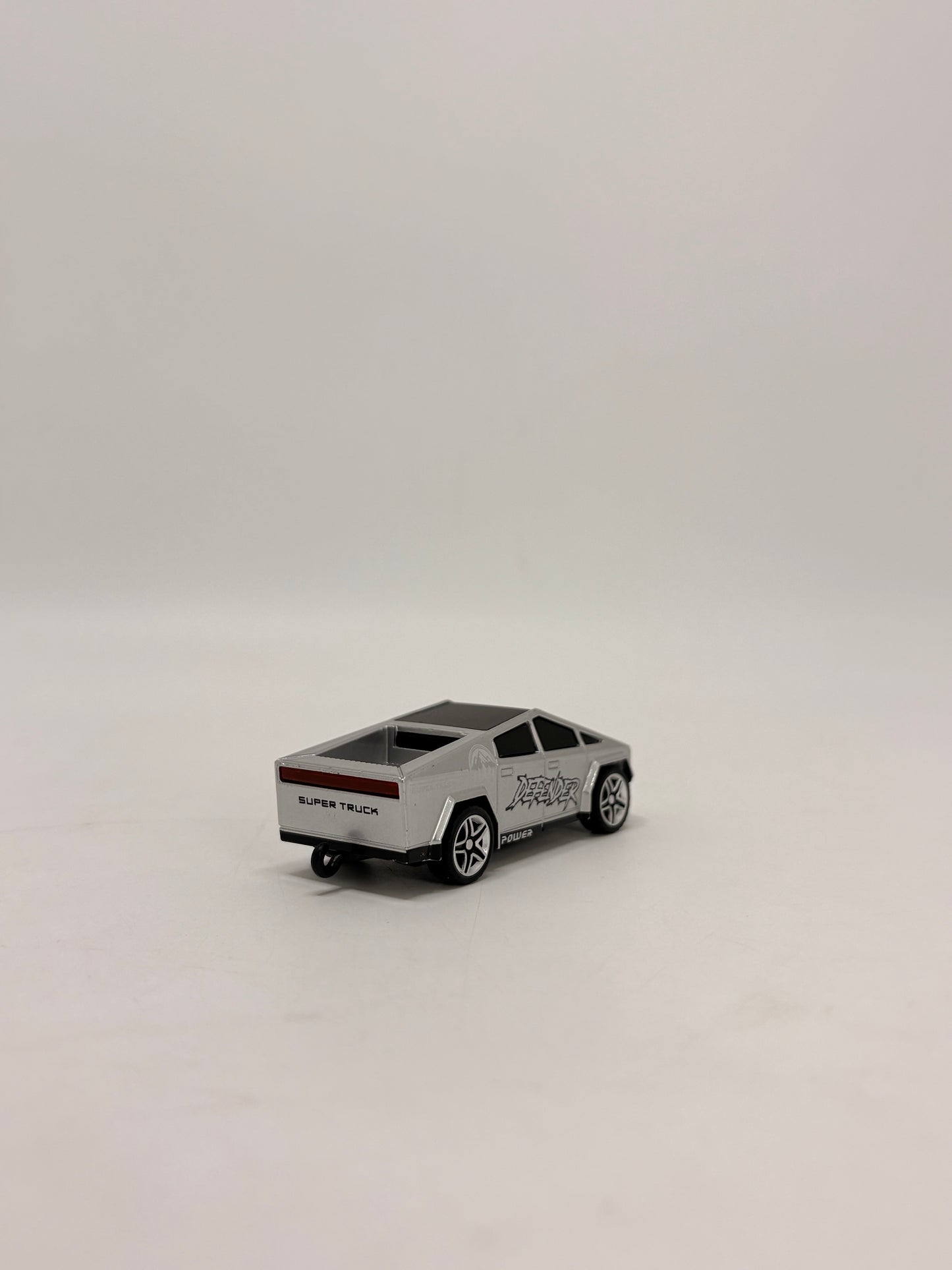 Trasped Min Desktop Tesla Cyber Truck 1:64 Remote Control Car