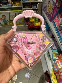 Diamond Shape Girls Accessories Gift Set with Crown Handle