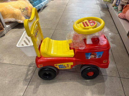 Skoodle PowerPlay Hot Shot Fire Rescue Squad Kids Ride-On with Steering Wheel