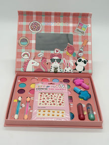 Friends Makeup Kit with Nail Art Stickers