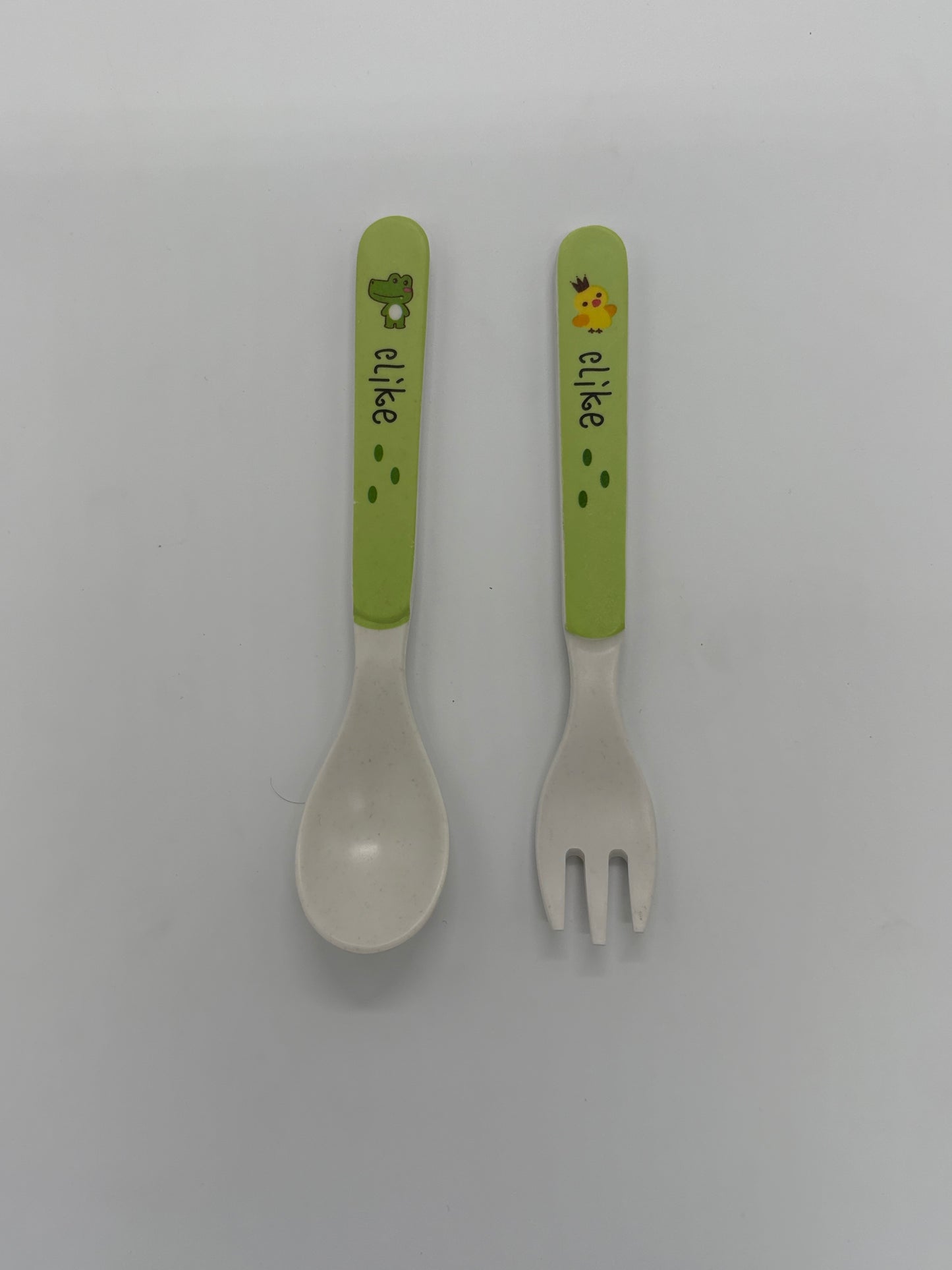 Olike 5-Piece Crocodile Bamboo Fiber Kids Tableware Set