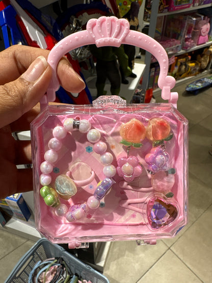 GBT8261 box of hair accessories