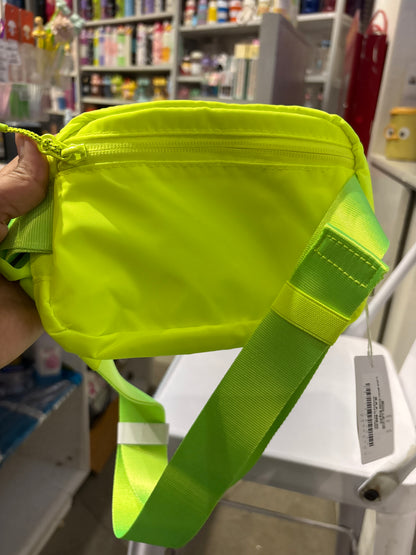 Lululemon Everywhere Belt Bag
