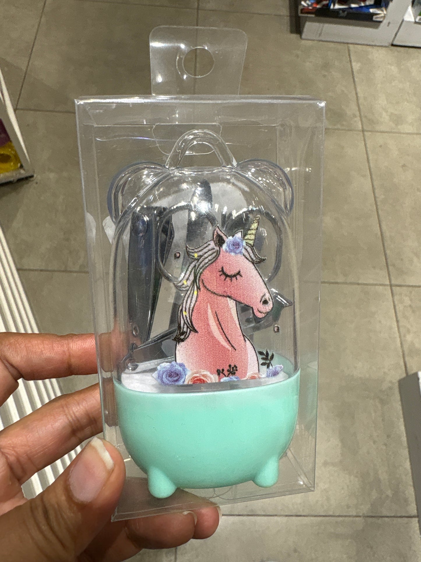 Unicorn Kids Manicure Set with Cute Bathtub Holder