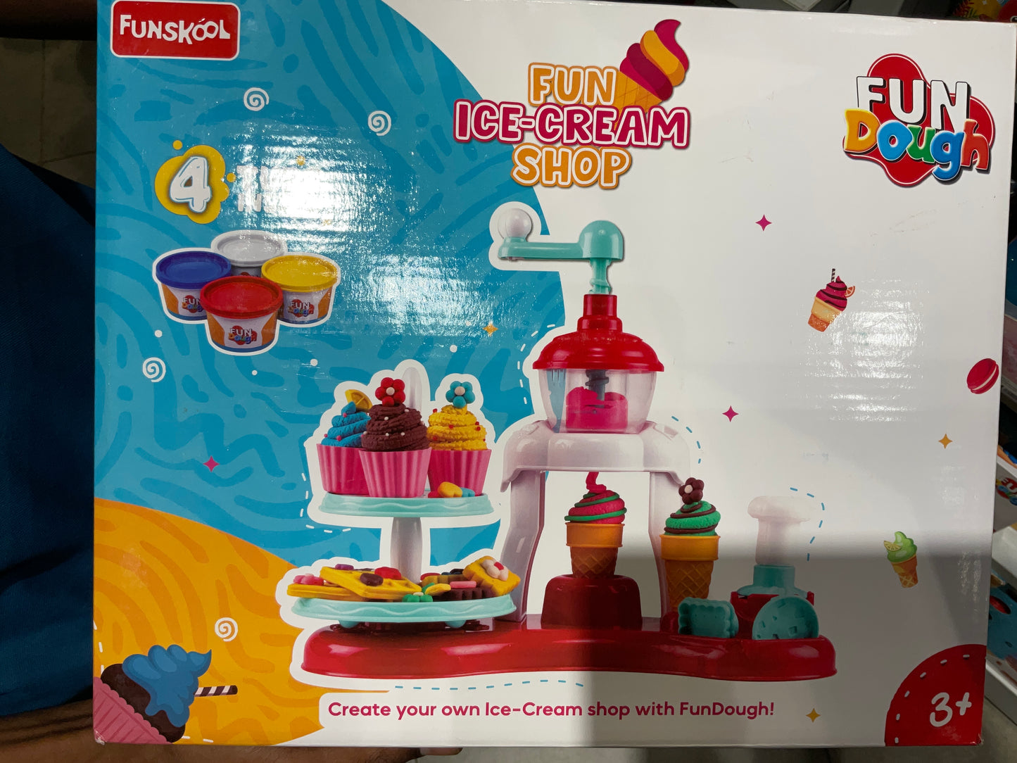 FDOUGH FUN ICE CREAM SHOP 2015