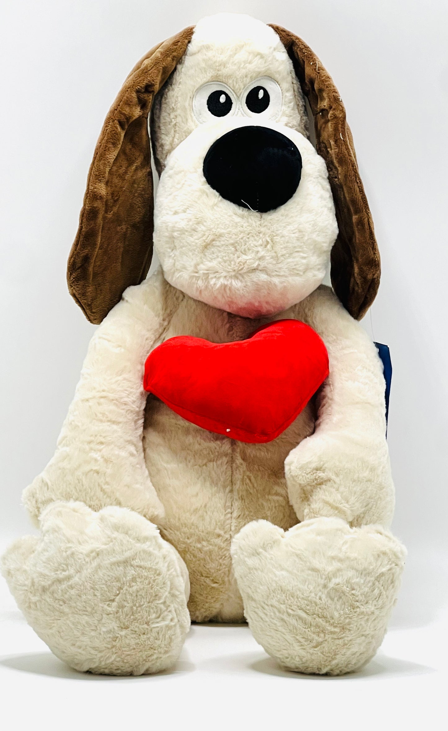 IN Snoopy with Heart Dog Soft Toy