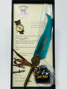 Harry Potter Magical Pen Set – Themed Writing Set for Kids & Fans (Age 6+)A magical pen set inspired by the world of Harry Potter. Designed to make writing more fun, this themed pen set is perfect for school, gifting, and everyday use.