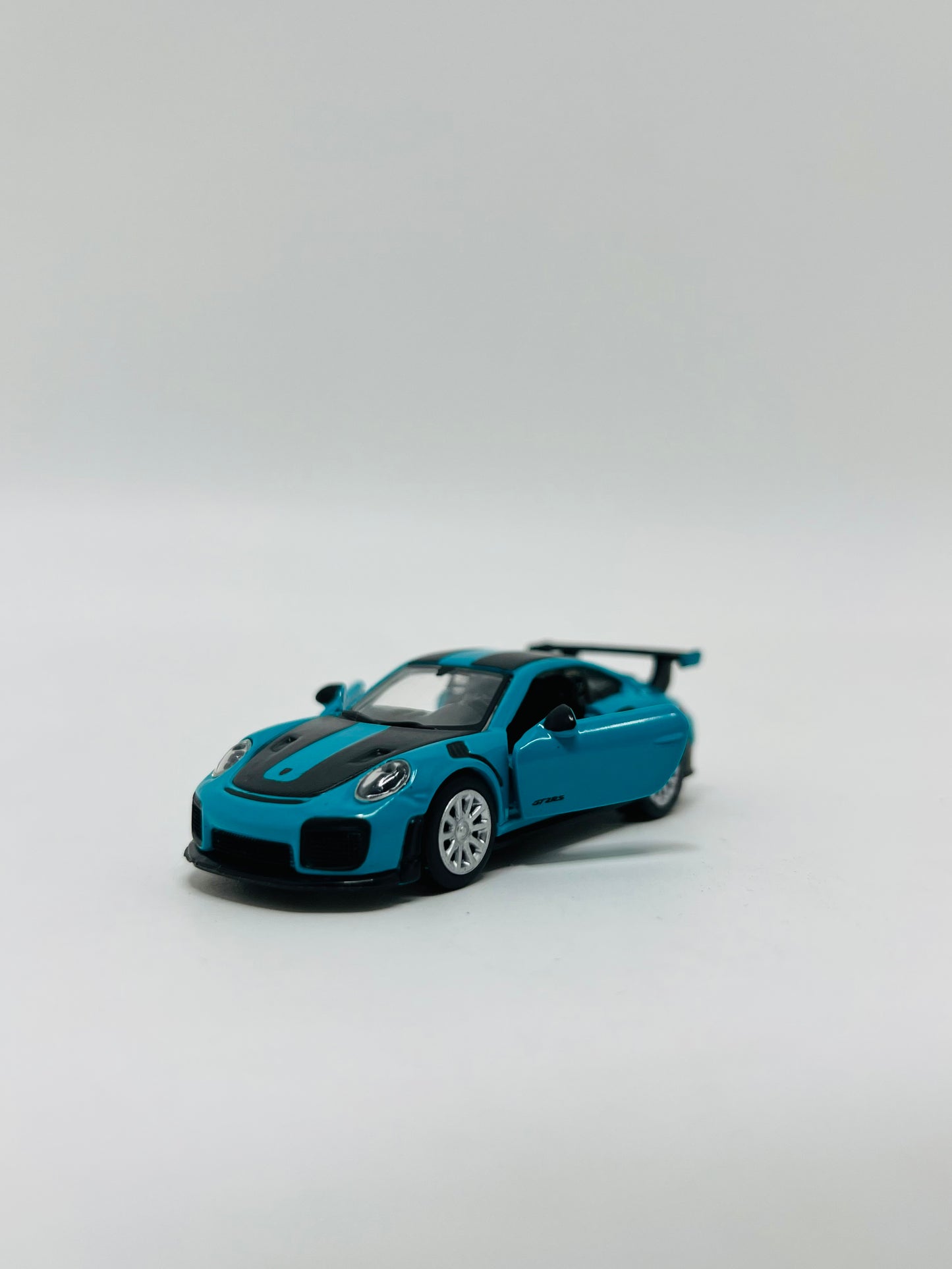 Bburago Orginal 1:64 Die Cast Scale Model Car