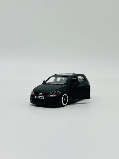 Bburago Orginal 1:64 Die Cast Scale Model Car