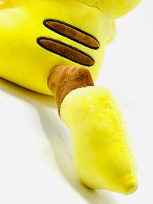 Mirada Pokémon Pikachu Soft Toy - Officially Licensed Plush Stuffed Character Gift for Kids & Fans - 30cm