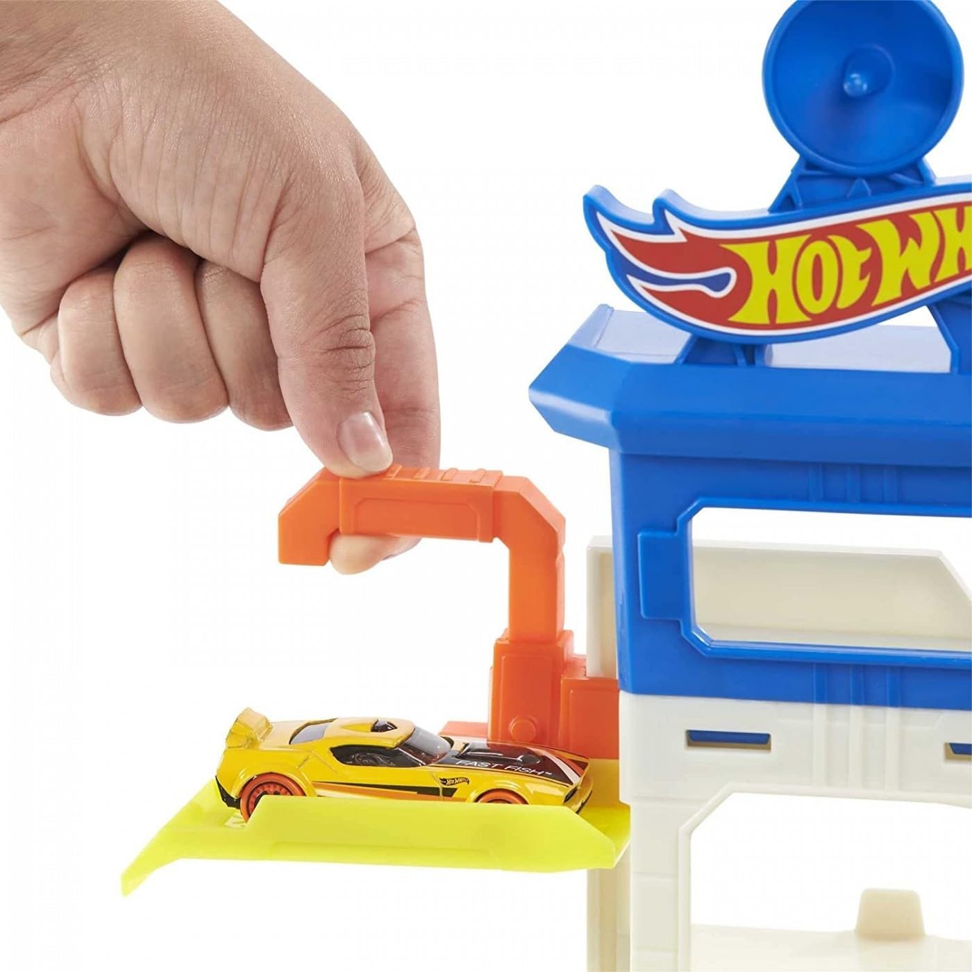 Hot Wheels™ Track Set and 1:64 Scale Toy Car, Multi-Level Playset with Shark Nemesis Challenge, City Shark Escape Playset