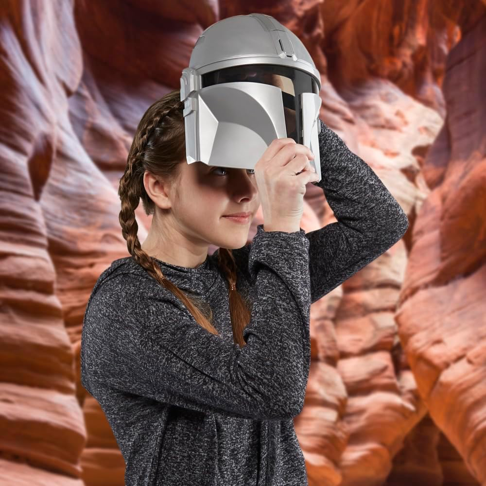 Hasbro Star Wars The Mandalorian Electronic Mask