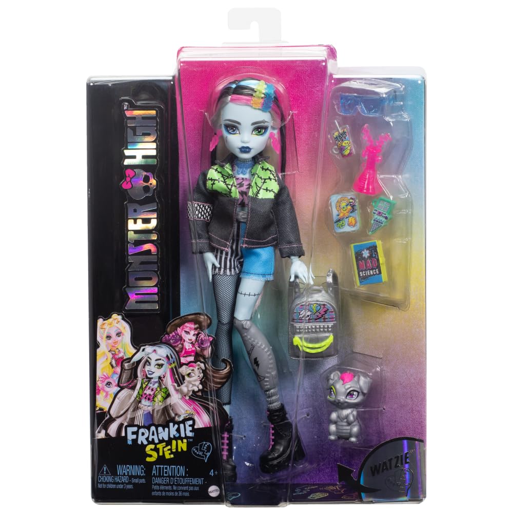 Monster High Cleo De Nile Doll in Golden Blouse and Layered Skirt, Includes Pet Cobra Hissette and Accessories Like a Backpack, Snack and Scroll