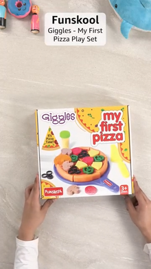 Funskool Giggles - My First Pizza, Role Play Toy, Food Set with 15 Toppings, Pretend Play, Toy for Kids and Toddlers, for 3 Years +, Multicolor