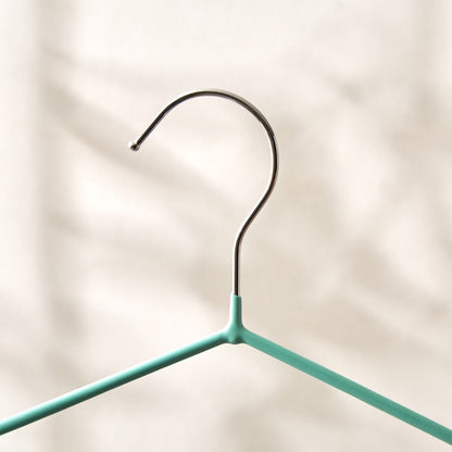 Matte Anti-Slip Metal Wire Clothes Hangers