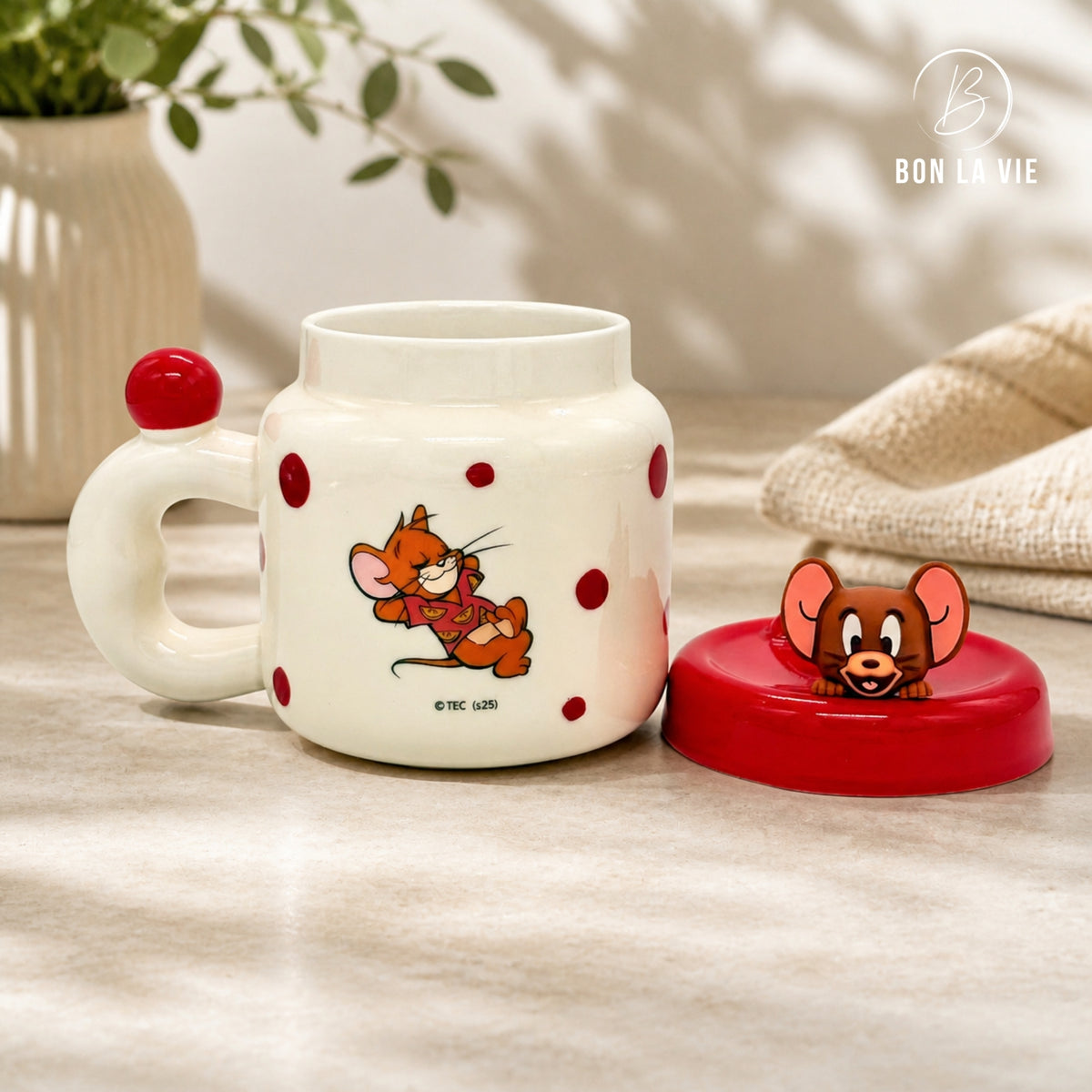Tom and Jerry Ceramic Mug with Character Topper Lid