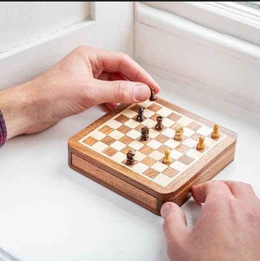 Handmade Personalised Luxury Chess Set-Mens Personalised Gift- Magnetic Wooden Chess Set- Travel Chess- Games for him - Birthday Chess Gift- (7 Inches)