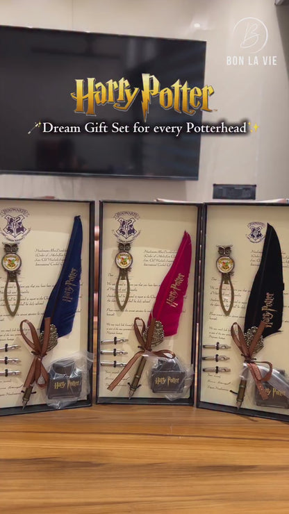Harry Potter Magical Quill Pen Gift Set - Hogwarts Themed Writing Set