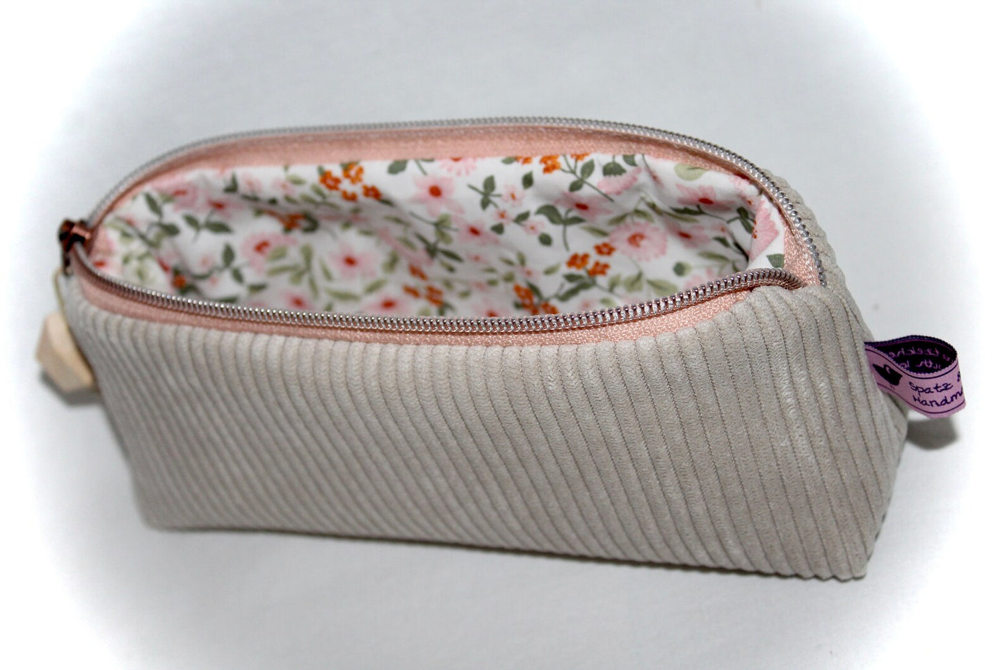 Leather Small Quilted Design Cute Makeup Bag, Mini Cosmetic , Beauty Bag, Handy Zipper Pouch, Portable Travel Bag, Women Girl (Pink)