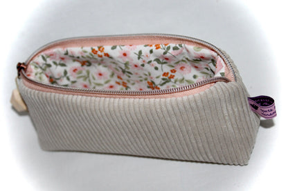Leather Small Quilted Design Cute Makeup Bag, Mini Cosmetic , Beauty Bag, Handy Zipper Pouch, Portable Travel Bag, Women Girl (Pink)
