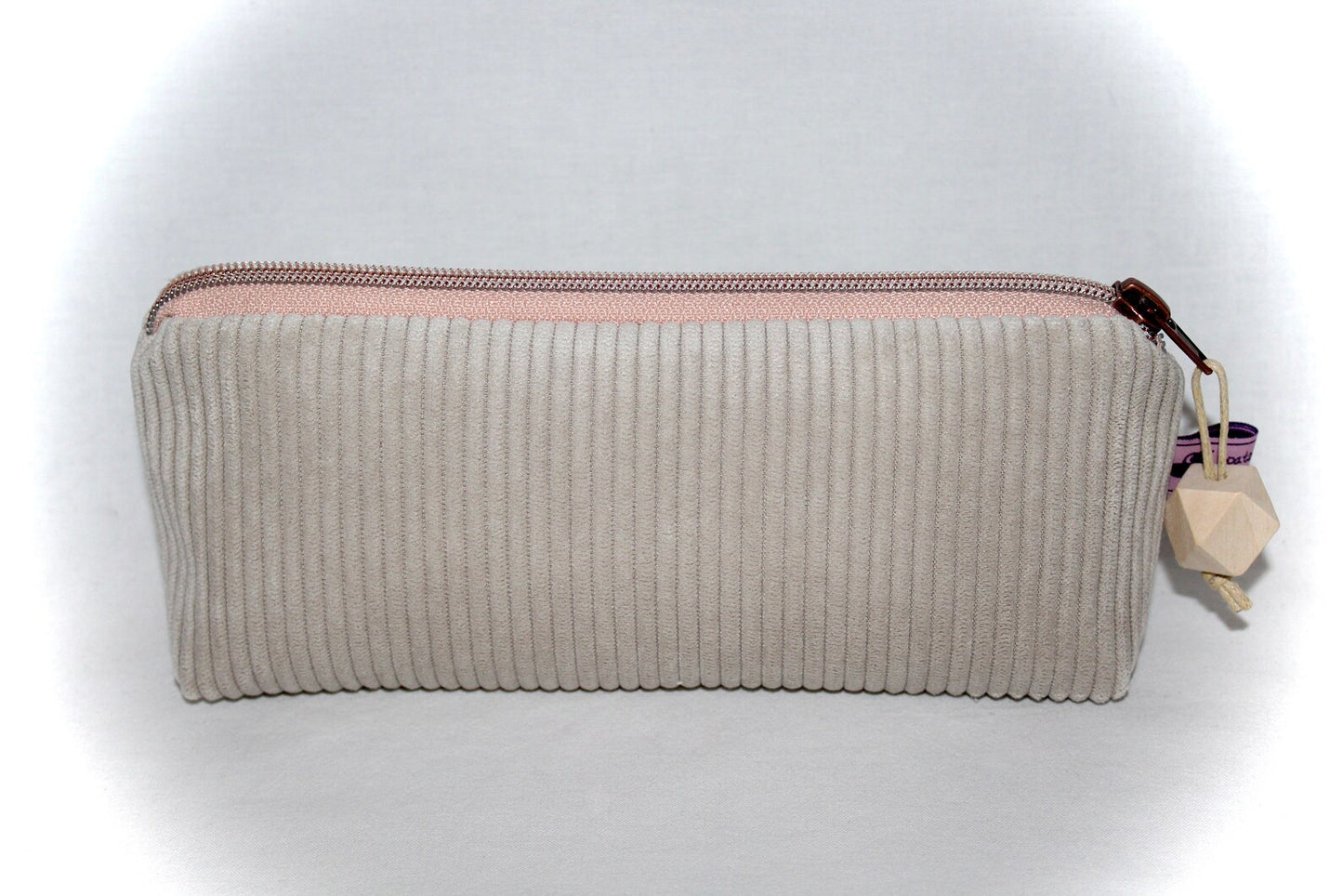 Leather Small Quilted Design Cute Makeup Bag, Mini Cosmetic , Beauty Bag, Handy Zipper Pouch, Portable Travel Bag, Women Girl (Pink)